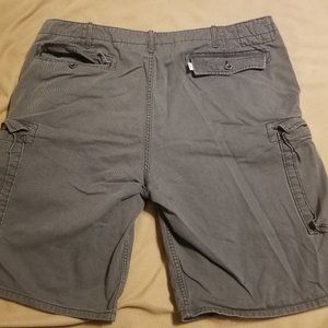 Levi size 42 men's denim shorts